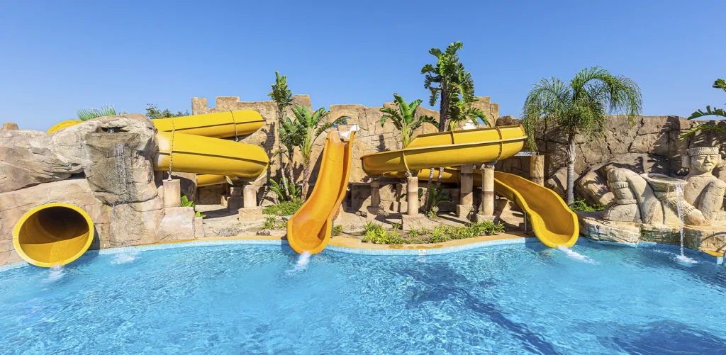 toboganes-hotel-para-niños-playazimbali hotel-toboganes-playazimbali-Almeria