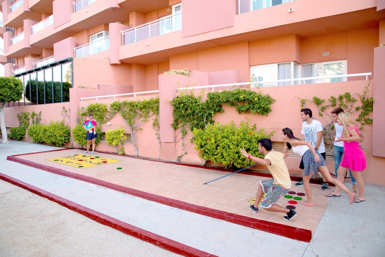 ¿Qué hacer al viajar con adolescentes? - Senator Hotels &amp; Resorts