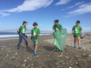 limpieza playa cabo de gata