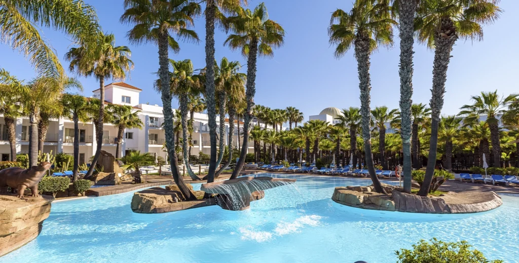 oferta-verano-hotel-playaballena-cadiz piscina-hotel-playaballena