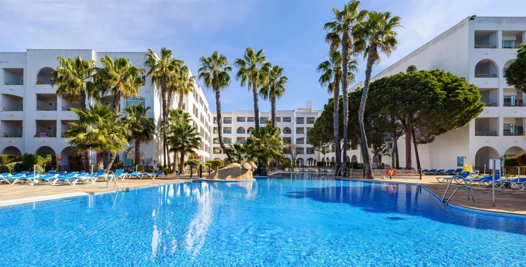 oferta-verano-hotel-playacartaya-huelva piscina-hotel-playacartaya-huelva