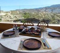 Restaurante Grill Mirador Okavango con vistas al Desierto de Tabernas en MiniHollywood Oasys