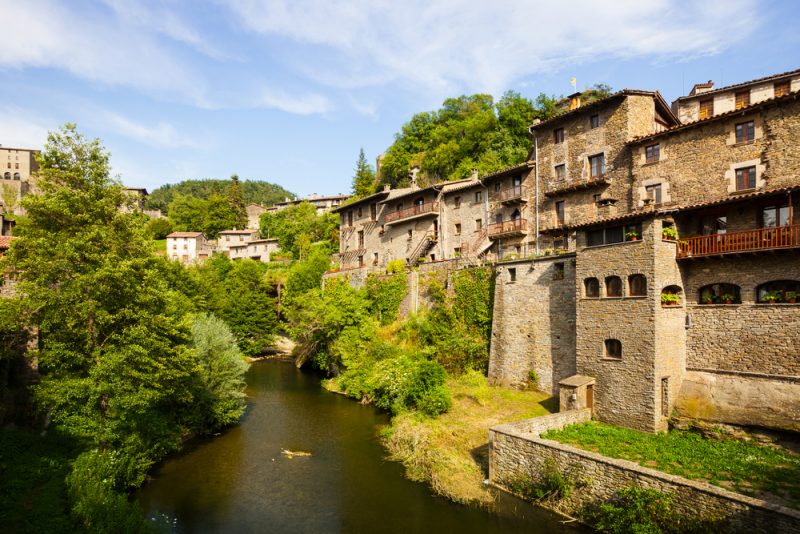 Los pueblos de Barcelona con más encanto - Senator Hotels &amp; Resorts