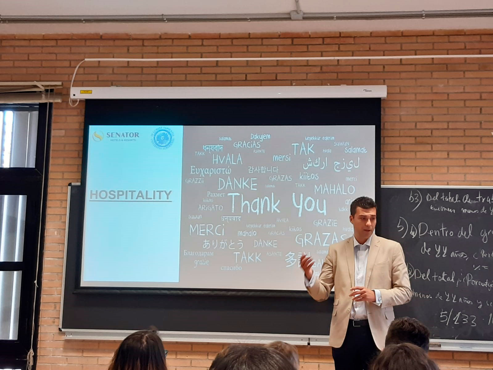 Senator Hotels &amp; Resorts imparte dos seminarios en la Universidad de Almer&iacute;a - Senator Hotels &amp; Resorts