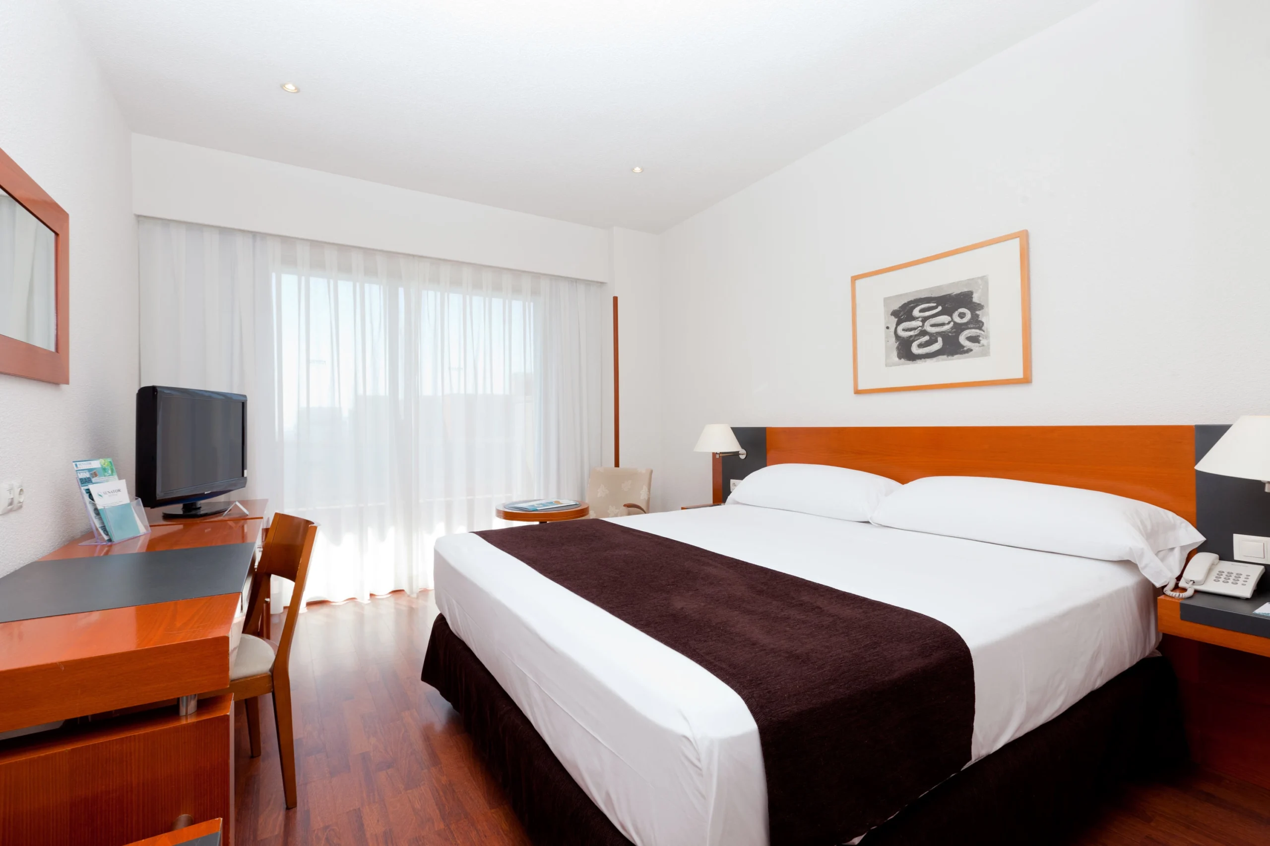 alojamiento-hotel-senator-barjas-madrid habitacion-hotel-senator-barajas-madrid