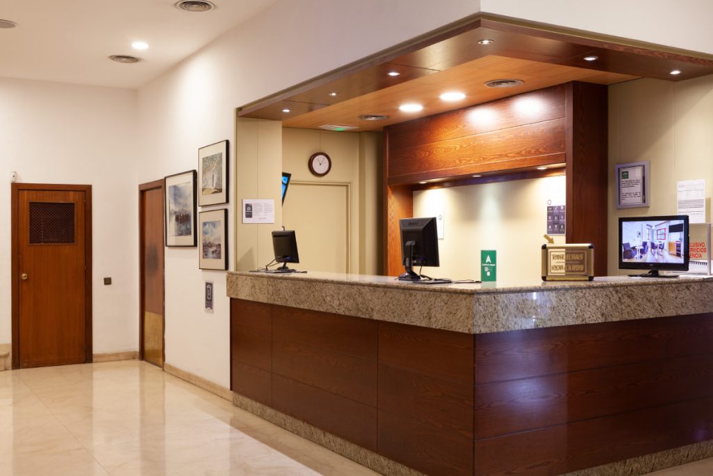 senatorhuelva-servicios-recepcion24h 02