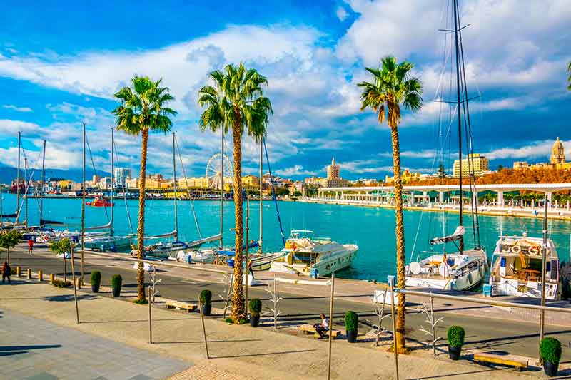 Navidades en Málaga: los mejores planes para hacer en estas fiestas - Senator Hotels &amp; Resorts