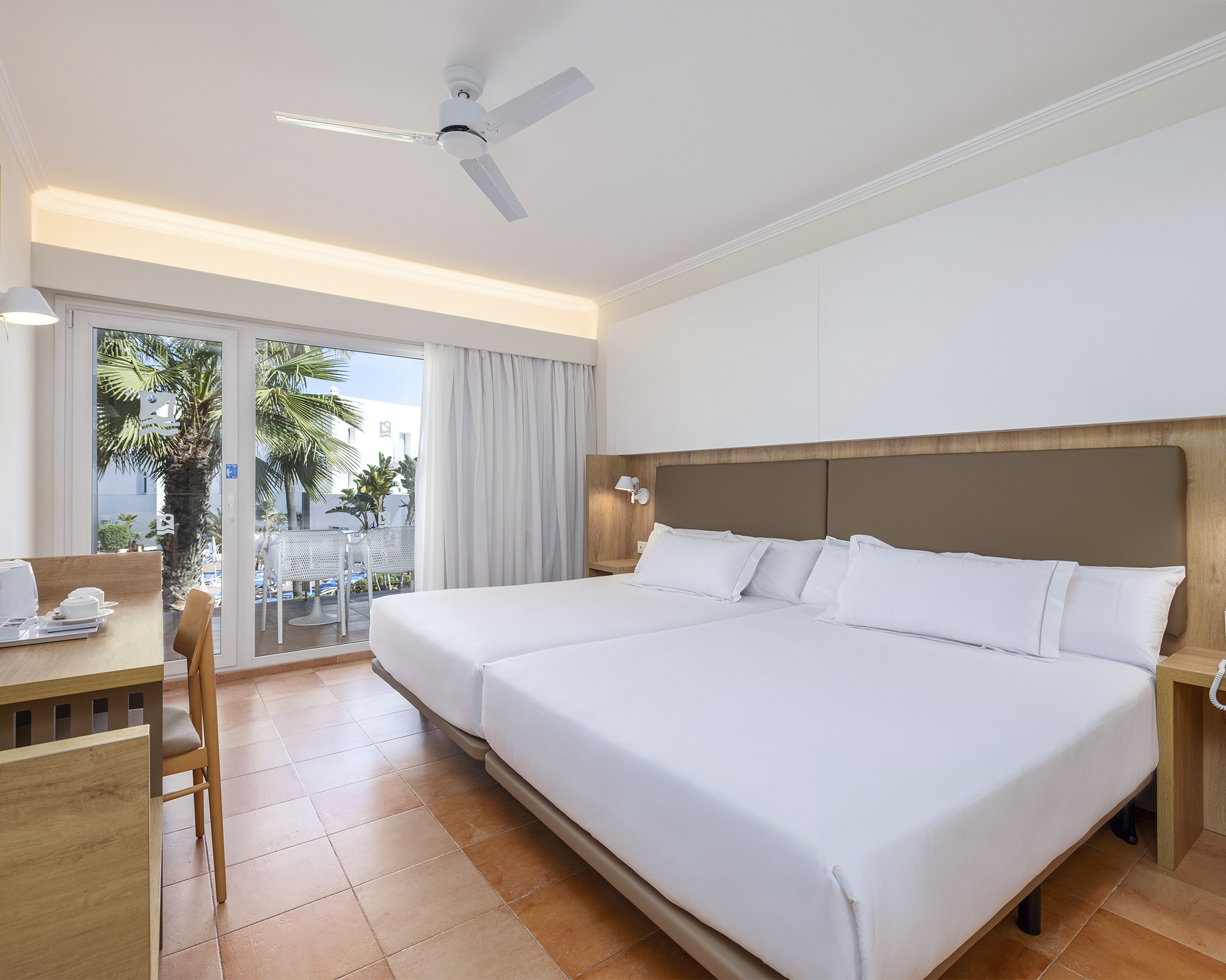 Descubre los mejores destinos antes del pico de verano - Senator Hotels &amp; Resorts