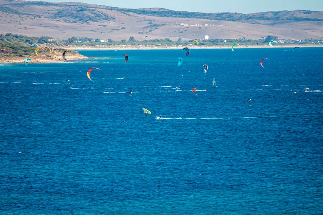 playa-valdevaqueros-windsurf-senator-hotels-resorts playa-valdevaqueros-tarifa-windsurf-hotel-wawa-senator