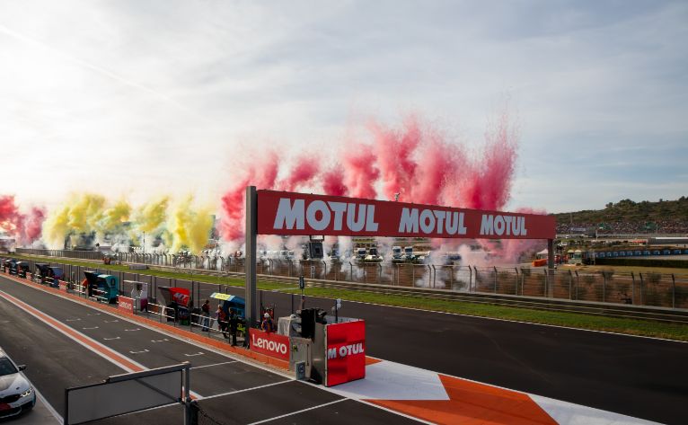 carrera moto gp circuito ricardo tormo comunidad valenciana valencia