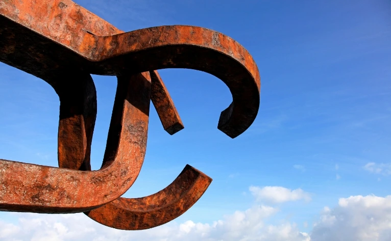 Escultura El Peine del Viento