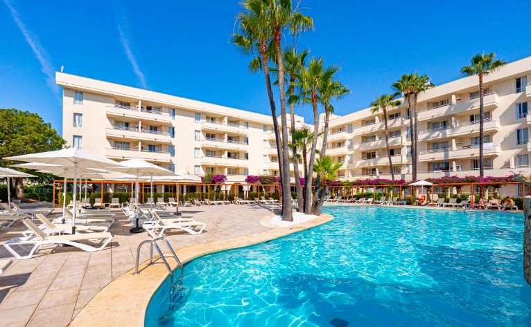 Piscina Hotel Rosella by Intelier Cala Millor Mallorca