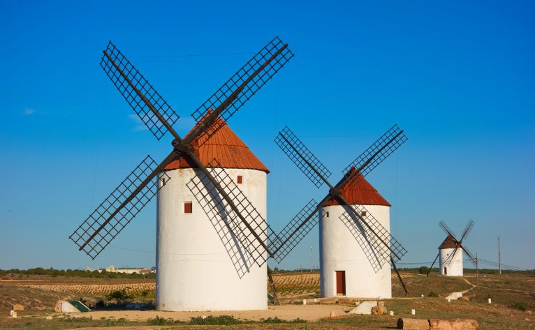 Molinos de viento Mota de cuervo Castilla la mancha