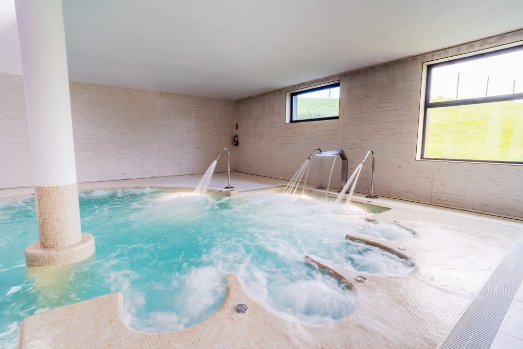 Relaxing thermal spa circuit