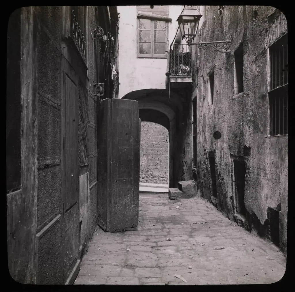 calle antigua refugios antia&eacute;reos de Barcelona