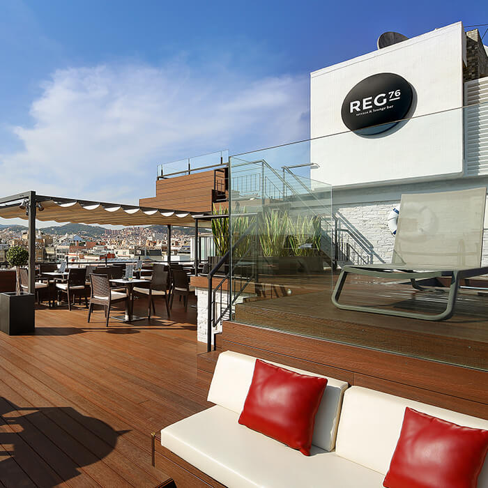 Descubre las mejores piscinas en Barcelona, ¡refréscate este verano! - hcc hotels