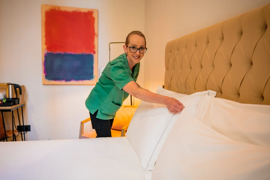 &iquest;Quieres formar parte del equipo? - Shiadu Hotels