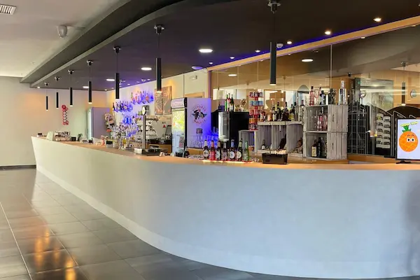 Servicios e instalaciones - Albir Playa Hotel