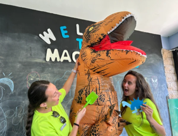 Dinosaurs Day - Club Mac