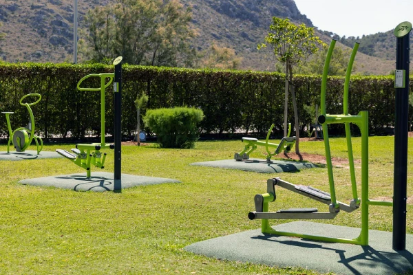 Outdoor gym - Club Mac